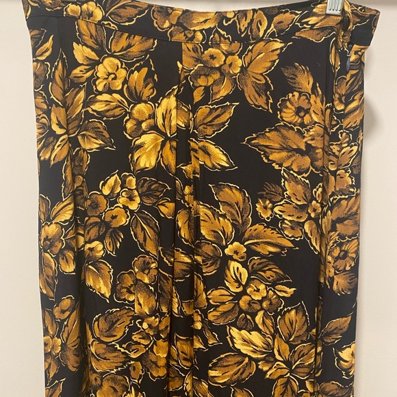 Vintage 90s Jones New York Black & Gold Yellow Maxi Floral Skirt - Picture 5 of 8